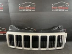 2006 Jeep Grand Cherokee Laredo Grille Bright Silver Paint Code Psb. Fixed Price $95.00.