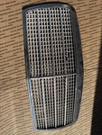 Oem 81-91 Mercedes W126 420SEL 560SEL 380SE Hood Radiator Grille Chrome. Fixed Price $150.00.