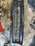Slv/blk Grille Oem 12-13 Land Rover Spt. Fixed Price $200.00.