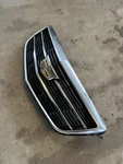 2015-2019 Cadillac Ats Front Bumper Upper Grille W/ Chrome Molding Oem. Fixed Price $300.00.