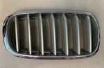 13-18 Bmw X5 F15 Front Right Grille 7316076 / 731600058 7316054 Used Oem. Fixed Price $60.00.