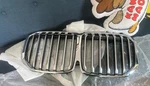 New Genuine Oem Bmw X7 Upper Grille Kidney 51-13-8-094-566 2020, 2021, 2022. Fixed Price $149.00.