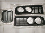 Bmw E12 Grilles Center L+r Euro !new! 51131848104 51131848113 51131848114. Fixed Price $300.00.