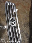 Chrome Grille *note* Oem 08-10 Toyota Highlandr. Fixed Price $125.00.