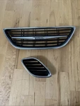 2003-2007 Saab 9-3 Oem Front Grille Set Center And Right 12787224 12787225. Fixed Price $59.85.