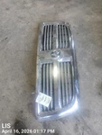 Chrome Grille *note* Oem 13-18 RAM2500. Fixed Price $375.00.