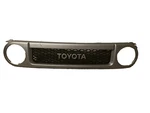 Toyota Fj Cruiser Grille 2007-2014 Factory Oem 53114-35020. Fixed Price $150.00.