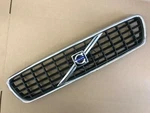8620116 04.5-07 Volvo S40 V50 Upper Grill. Fixed Price $35.10.