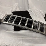 Oem 2011 2012 2013 Jeep Grand Cherokee Front Upper Grille Chrome 55079377AE. Fixed Price $100.00.