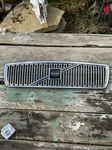 Volvo Grille 1998 S70, C70, V70 Black Label 9127580 9151669 9151670 Emblem. Fixed Price $100.32.