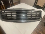 2228801783 Mercedes Benz Maybach Radiator Grill 2014-17 Oem. Fixed Price $210.00.