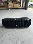 Genuine Bmw G11 G12 730DX 730I 730LDX 730LI Grill Front 51138494817. Fixed Price $191.25.