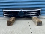 Oem 2016-2019 Volkswagen Passat Grille 561853653. Fixed Price $120.00.
