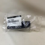 2013 2014 Oem Hyundai Santa Fe Sport Front Bracket Brkt-rr Beam Lwr 86637-4Z000. Fixed Price $9.00.
