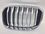 Driver Grille Upper Bumper Mounted Chrome Surround Fits 18-19 Bmw X3 1287817. Fixed Price $220.00.