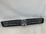 11-14 Volkswagen Jetta Se 2.5 Fwd Mt Front Upper Grille Oem B. Fixed Price $160.47.