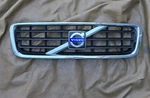 05-09 Volvo S60 Front Grill 30698616. Fixed Price $80.00.