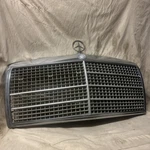 1985-1993 Mercedes Benz Grille Oem 1248880223 W124. Fixed Price $155.00.