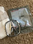 New Genuine Factory Oem Acura Mdx 2007-2009 Emblem Badge Front "a" 75700-STX-A10. Fixed Price $25.64.