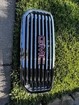 2015-2019 Gmc Yukon Front Oem Grille. Fixed Price $400.00.