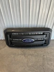 Ford F250 - F550 Front Grille Molding Oem 2011 2016 *local Pickup Only*. Fixed Price $350.00.